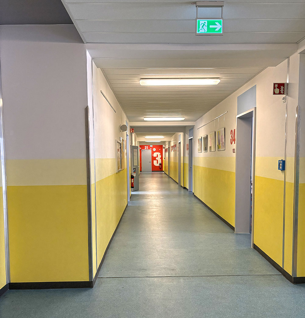 images/klassenzimmer/30erGang.jpg#joomlaImage://local-images/klassenzimmer/30erGang.jpg?width=1000&height=1042
