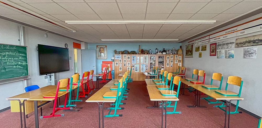 images/klassenzimmer/Geschichte2.jpg#joomlaImage://local-images/klassenzimmer/Geschichte2.jpg?width=1000&height=490